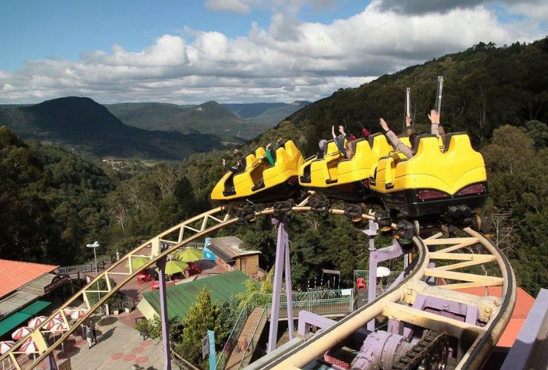 devo alugar carro em gramado